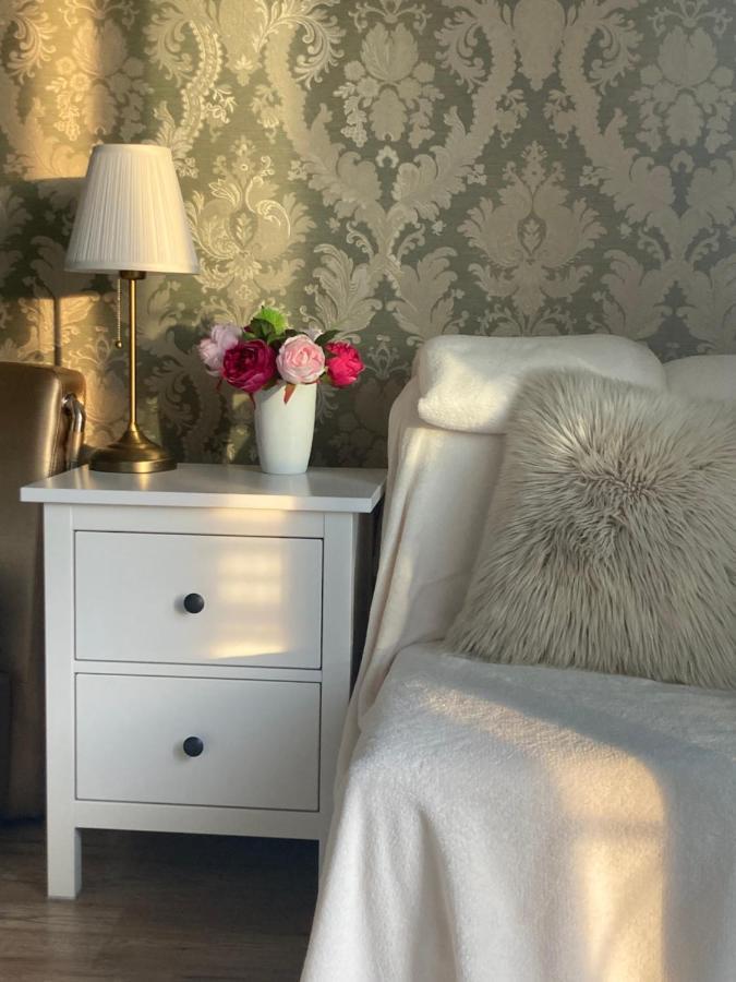 קרלובי וארי Romanceart Apartments מראה חיצוני תמונה