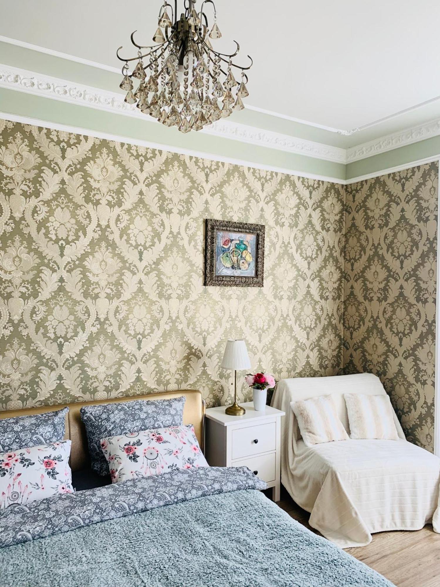 קרלובי וארי Romanceart Apartments מראה חיצוני תמונה